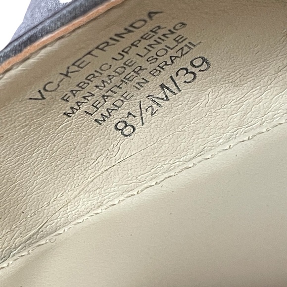 Vince Camuto Ketrinda Size 8.5
Grey Satin - Picture 14 of 16